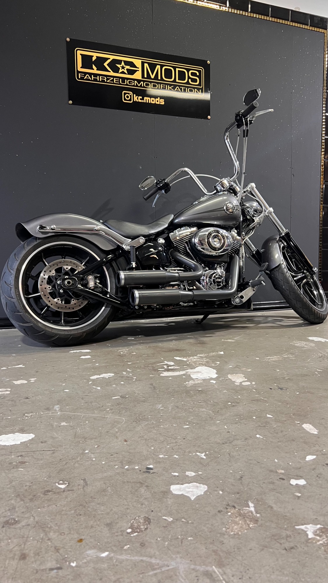 Harley-Davidson - Breakout